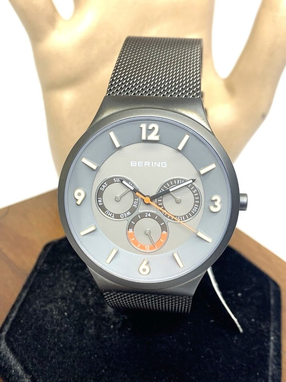 Bering Men's Watch 14440-077 Solar Slim Gray Dial Day Date Stainless Steel 40mm
